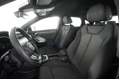 Audi Q3 Sportback 35 2.0 tdi Identity Black s-tronic (2)