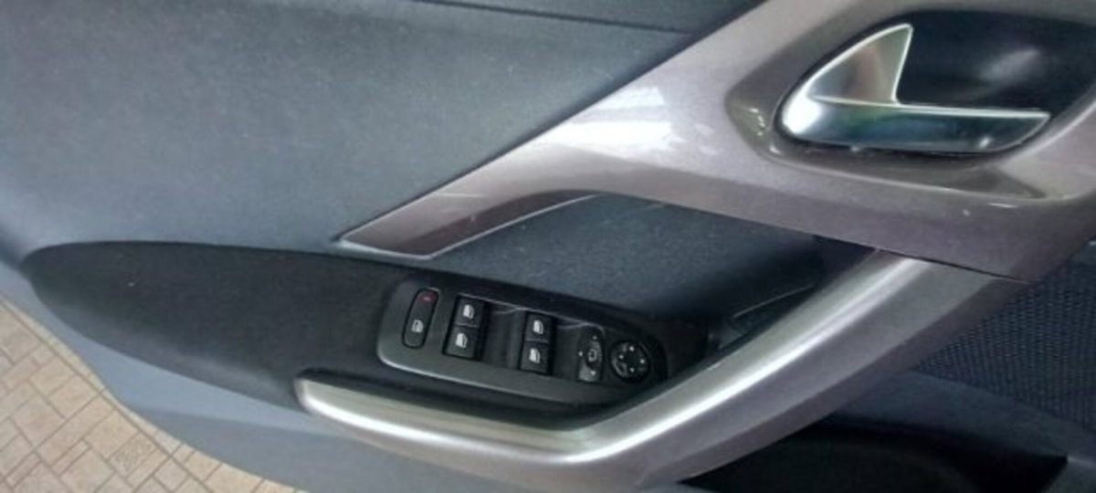 Peugeot 2008 82 Active (12)