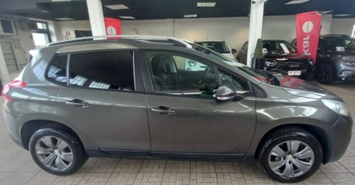 Peugeot 2008 82 Active (2)