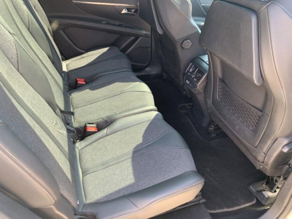 Peugeot 5008 PureTech Turbo 180 S&S EAT8 GT Line (11)