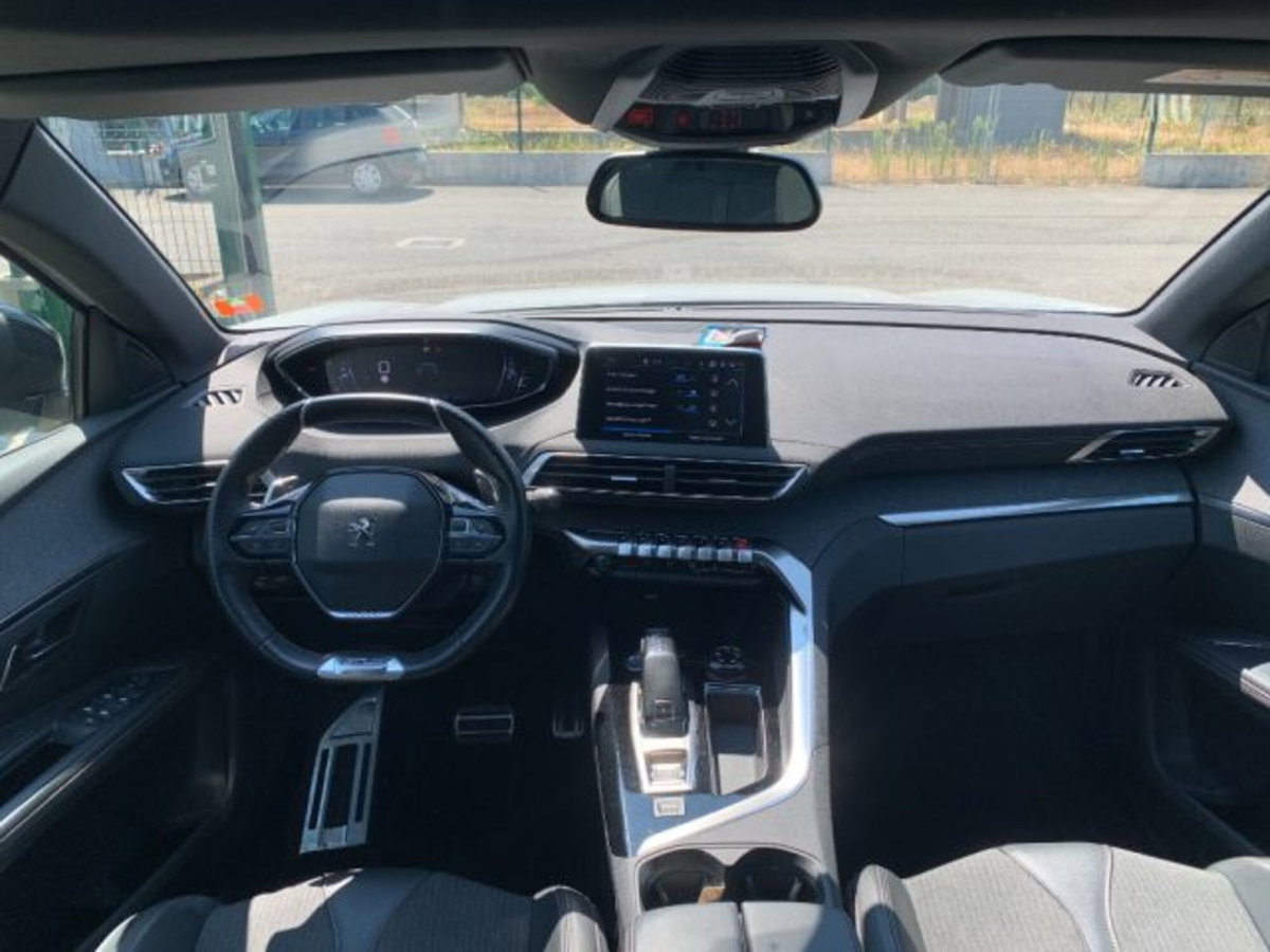 Peugeot 5008 PureTech Turbo 180 S&S EAT8 GT Line (14)