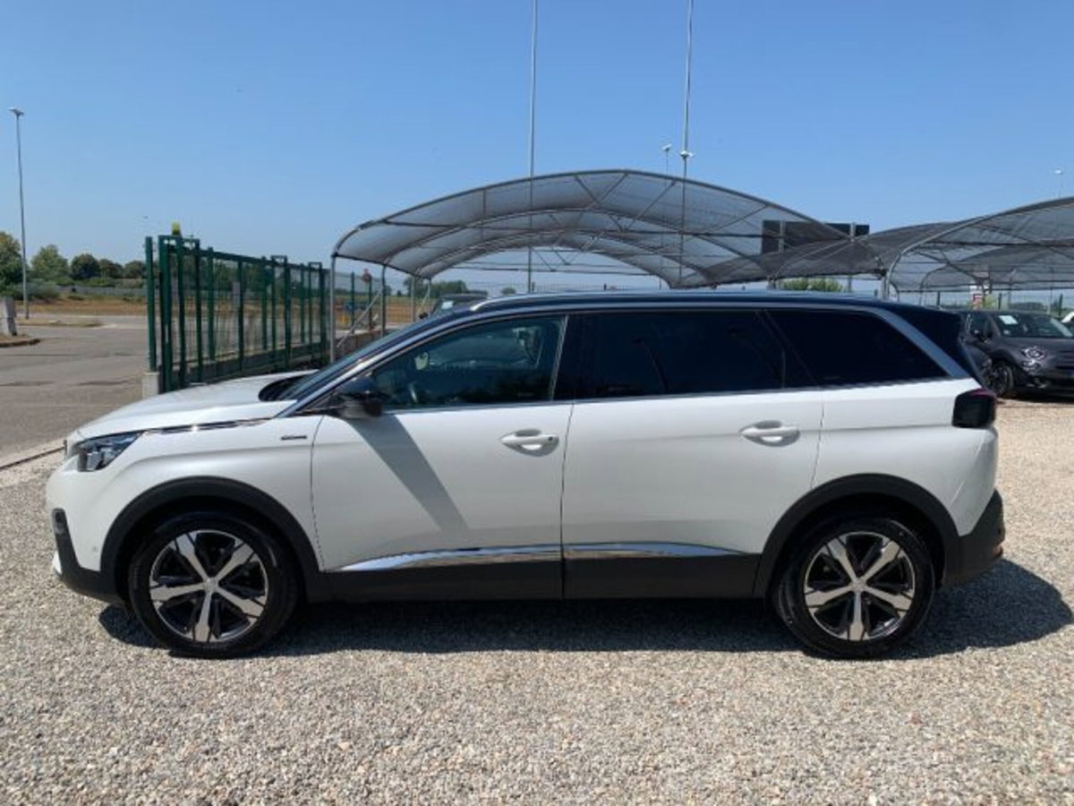 Peugeot 5008 PureTech Turbo 180 S&S EAT8 GT Line (2)