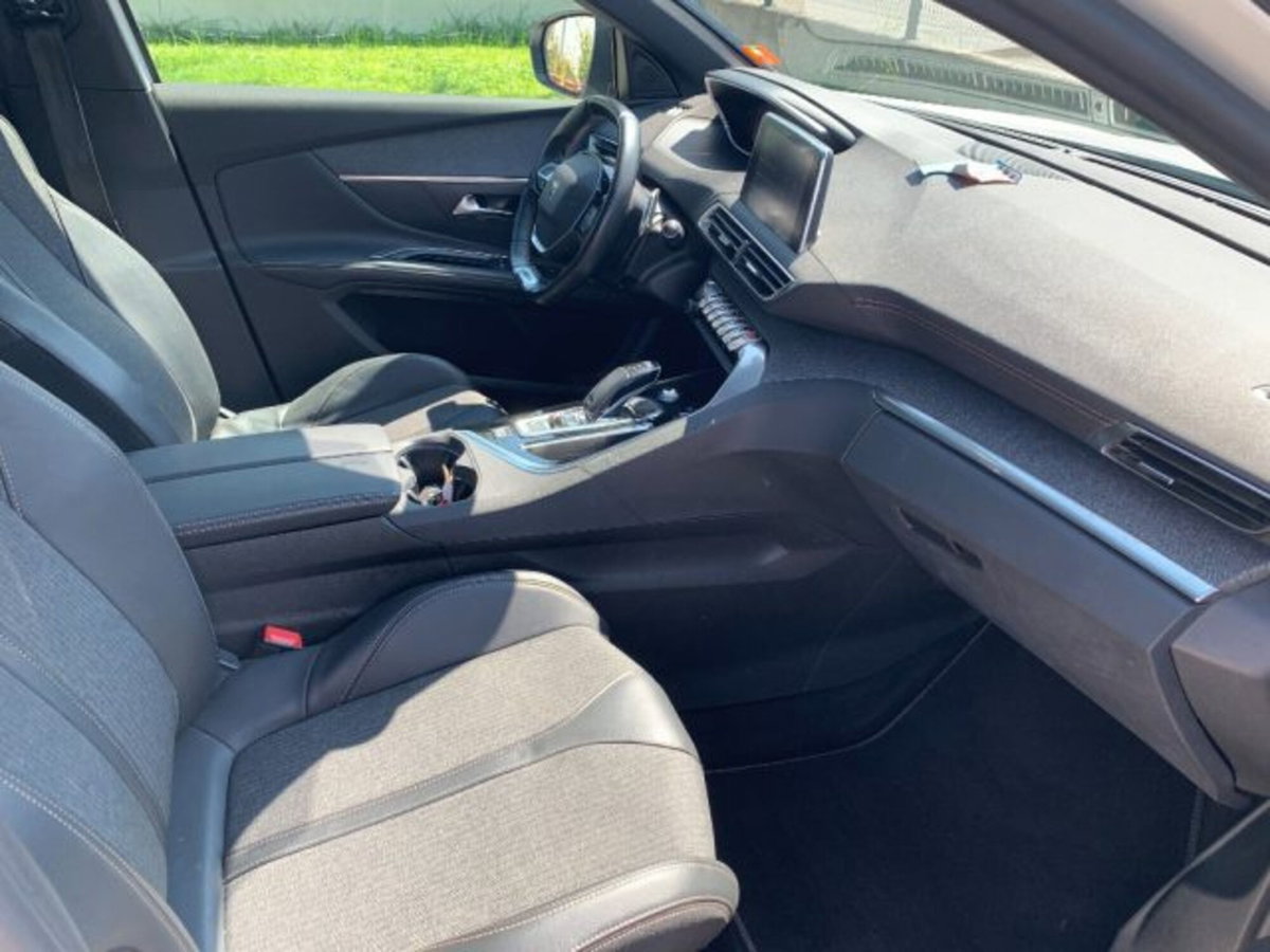 Peugeot 5008 PureTech Turbo 180 S&S EAT8 GT Line (9)