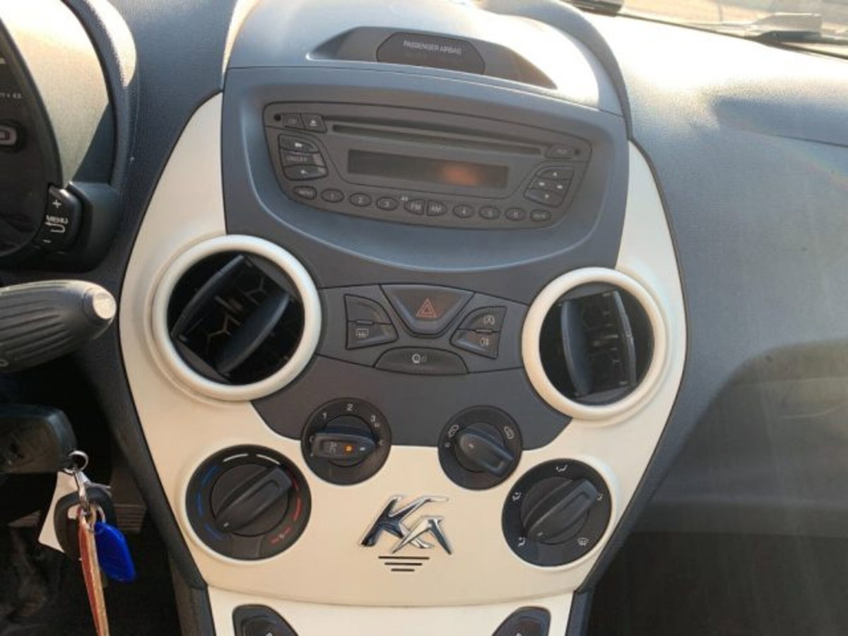 Ford Ka 1.2 8V 69CV (11)