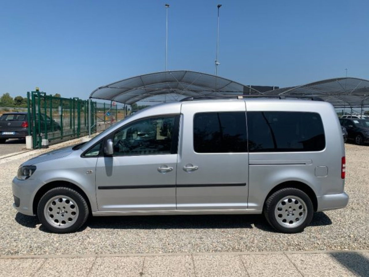 Volkswagen Caddy 1.6 TDI 102 CV 5p.Comfortline Maxi (2)