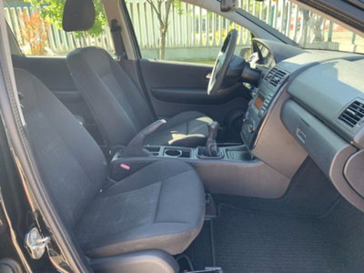 Mercedes-Benz Classe A 160 AUTOMATIC (12)