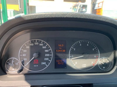 Mercedes-Benz Classe A 160 AUTOMATIC (14)