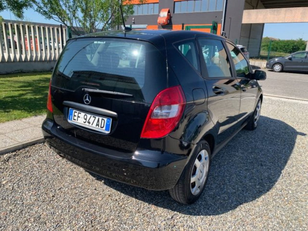 Mercedes-Benz Classe A 160 AUTOMATIC (5)