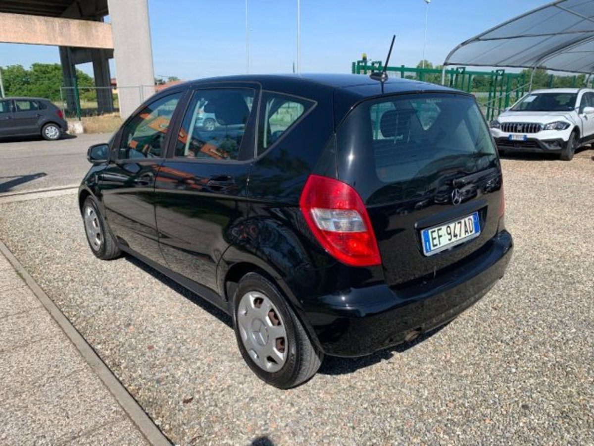 Mercedes-Benz Classe A 160 AUTOMATIC (7)