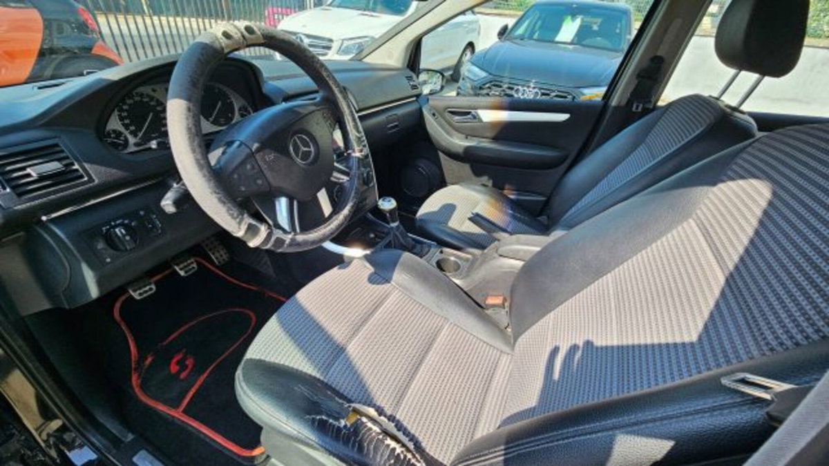 Mercedes-Benz Classe B 200 CDI Sport (11)
