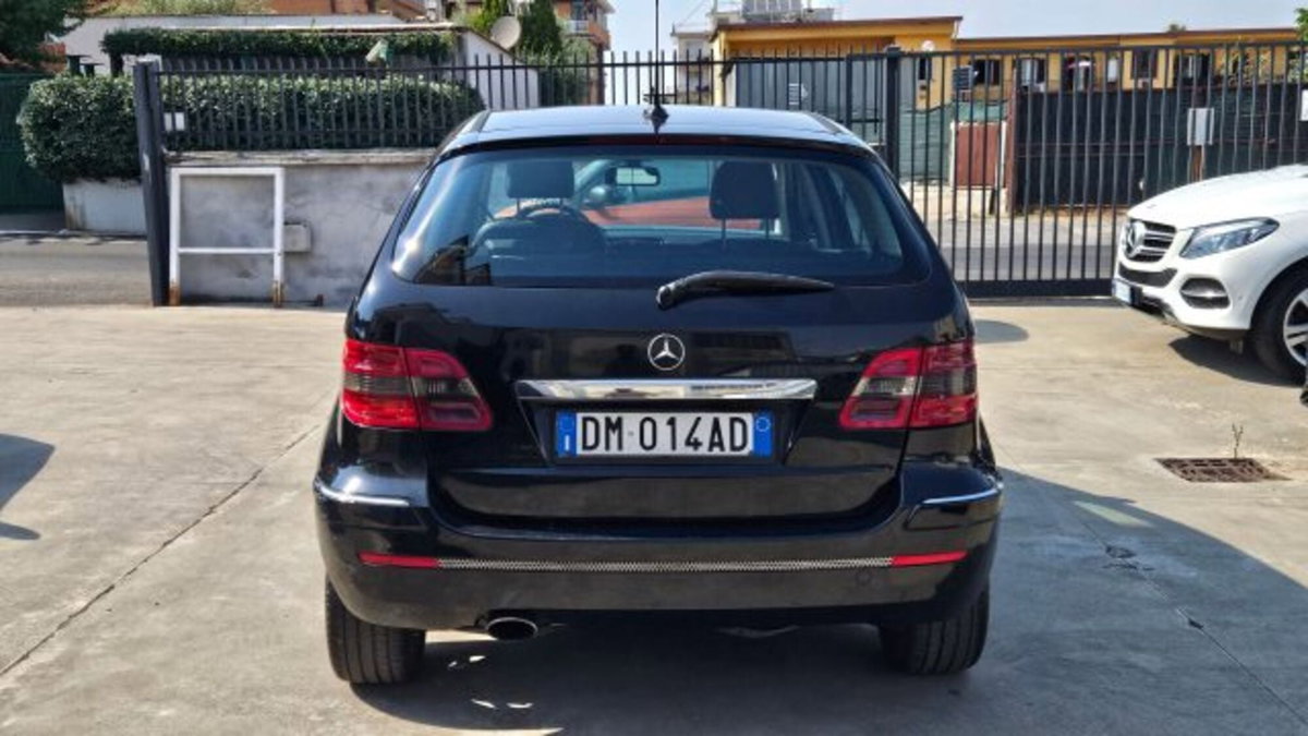 Mercedes-Benz Classe B 200 CDI Sport (4)