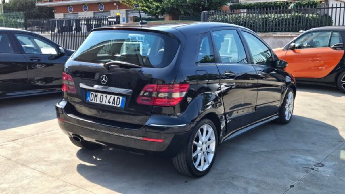 Mercedes-Benz Classe B 200 CDI Sport (5)