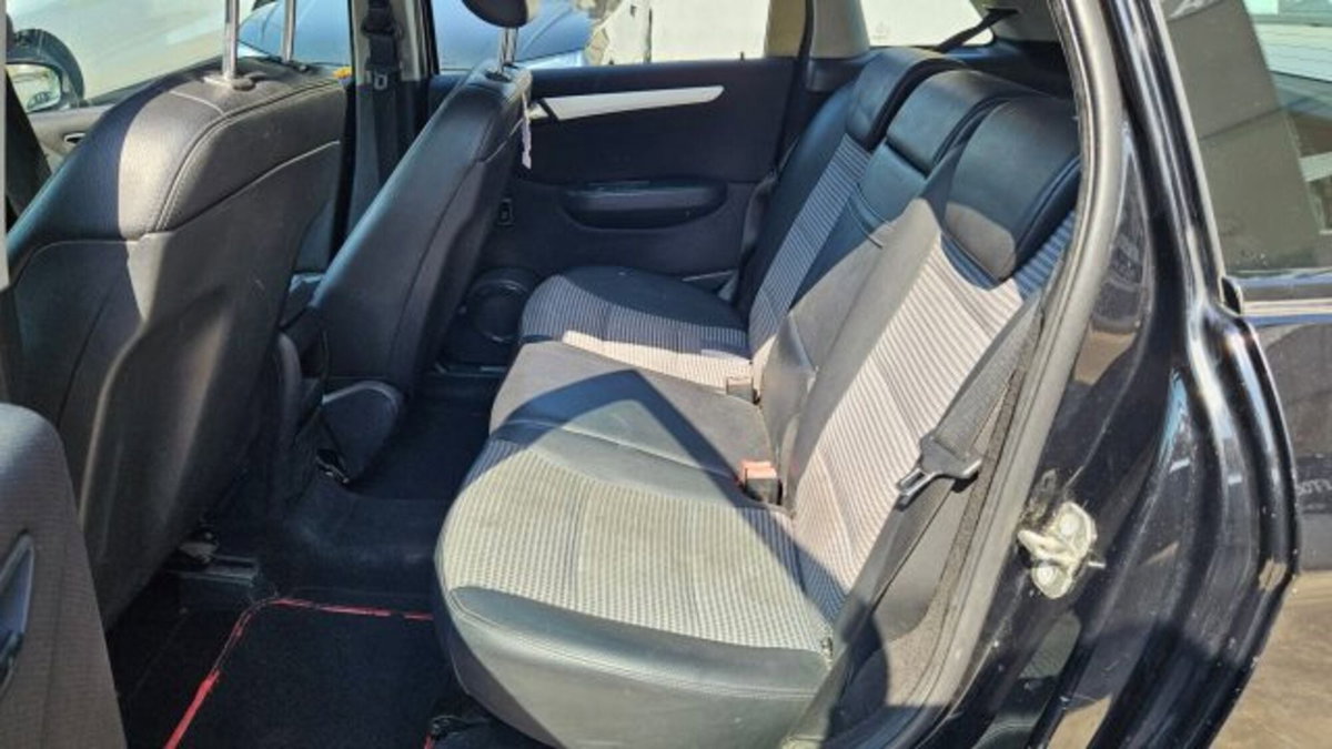 Mercedes-Benz Classe B 200 CDI Sport (7)