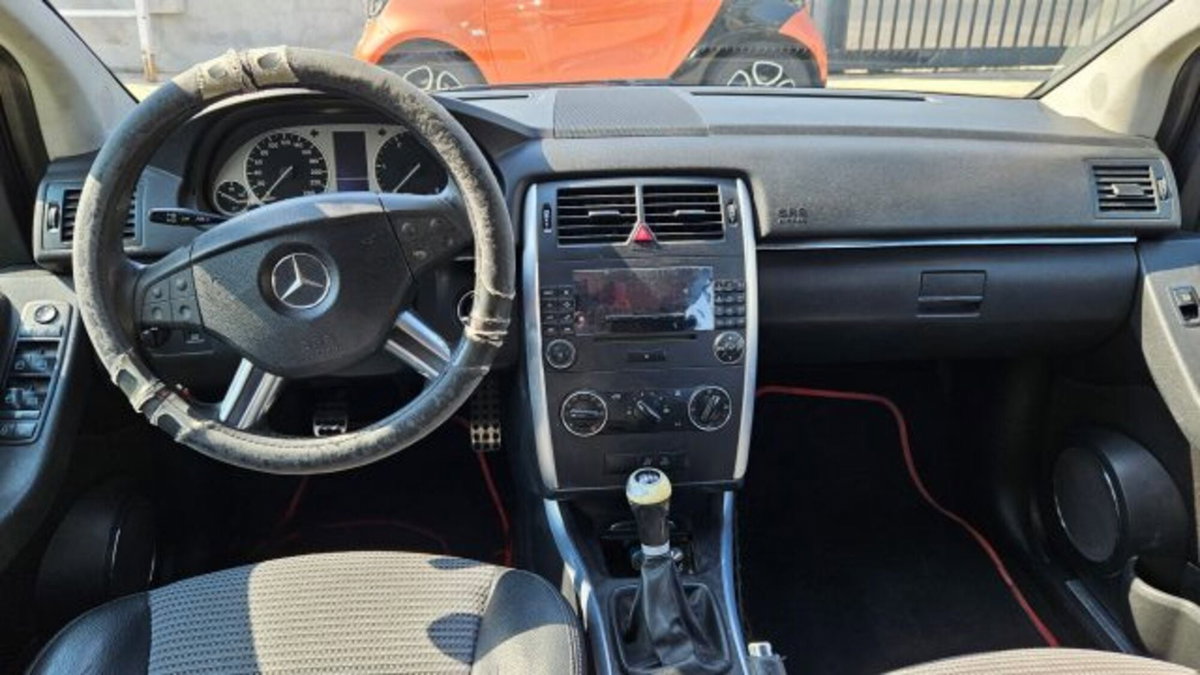 Mercedes-Benz Classe B 200 CDI Sport (8)