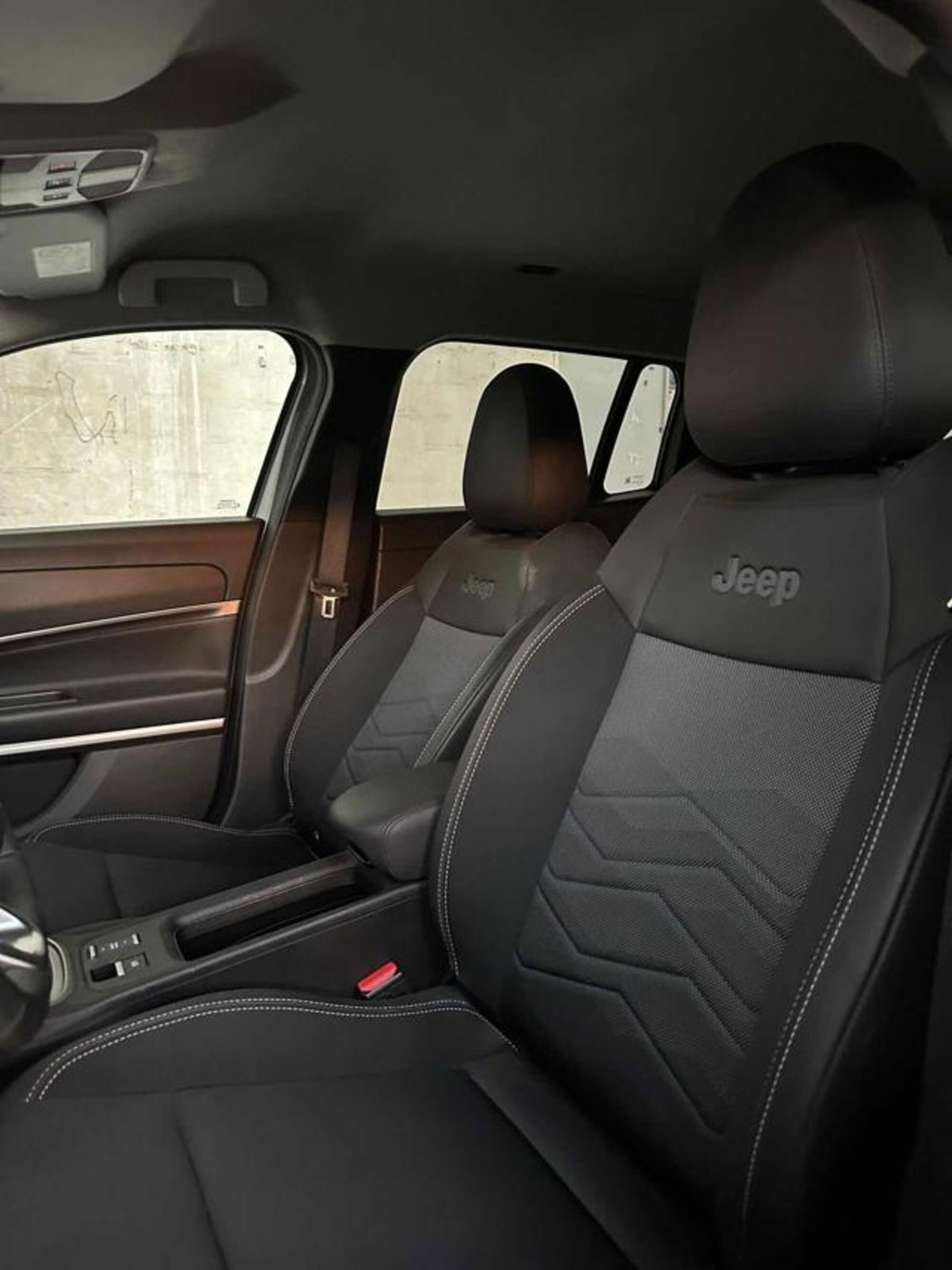 Jeep Avenger full-electric Summit fwd 156cv auto (9)