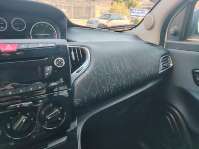 Lancia Ypsilon 1.2 69 CV 5 porte Elefantino (13)
