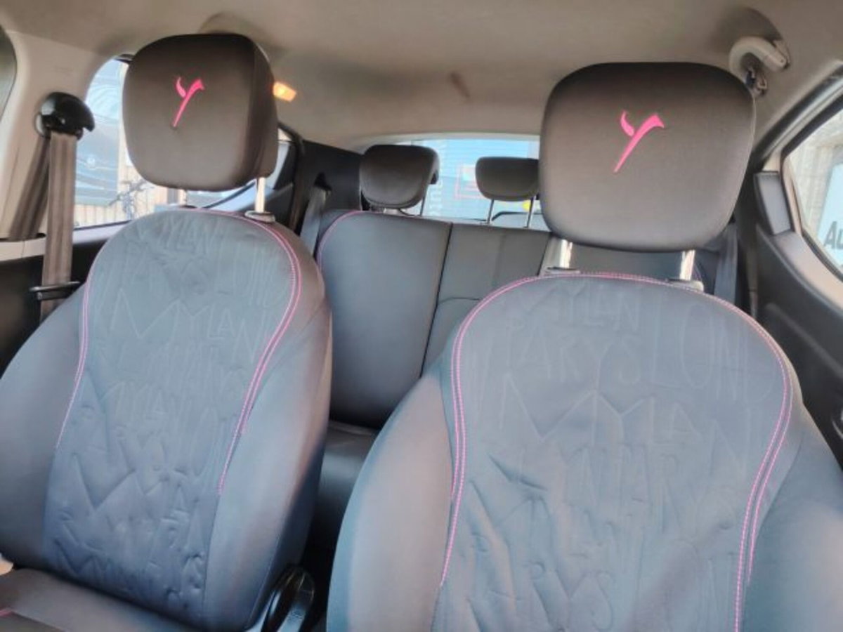 Lancia Ypsilon 1.2 69 CV 5 porte Elefantino (14)