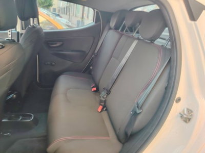 Lancia Ypsilon 1.2 69 CV 5 porte Elefantino (16)