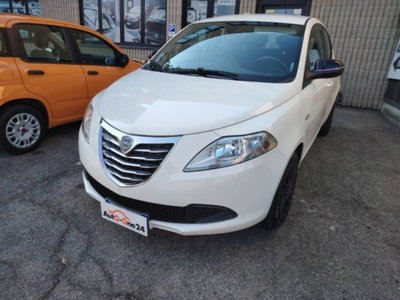 Lancia Ypsilon 1.2 69 CV 5 porte Elefantino (3)
