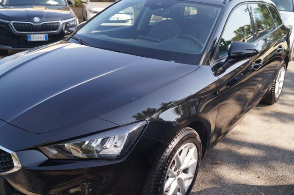 SEAT Leon ST Sportstourer 2.0 tdi Style 116cv (2)