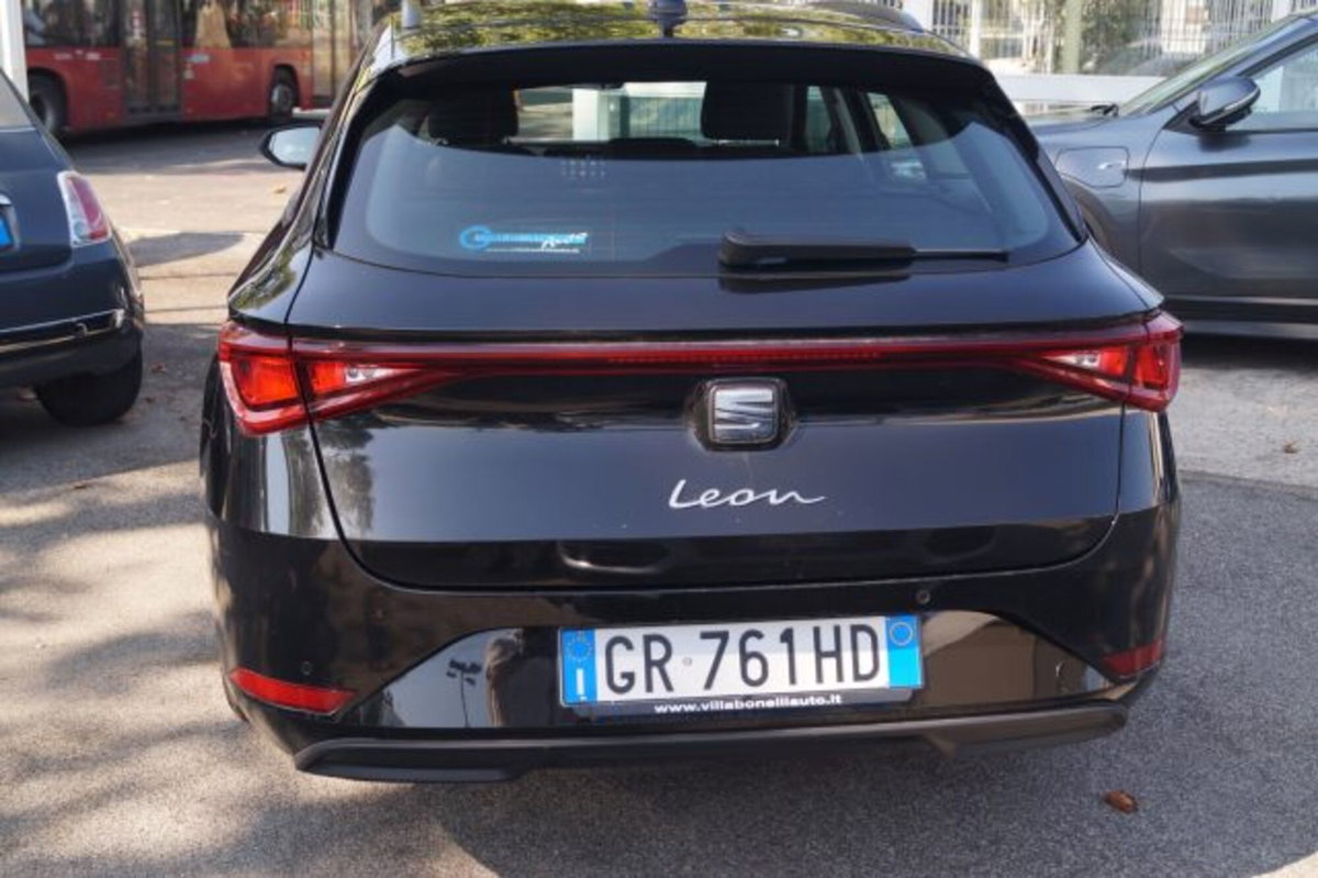 SEAT Leon ST Sportstourer 2.0 tdi Style 116cv (5)