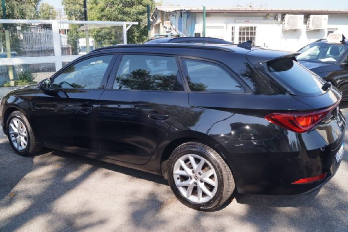 SEAT Leon ST Sportstourer 2.0 tdi Style 116cv (6)