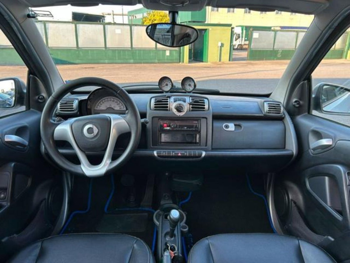 smart Fortwo 1000 52 kW MHD coupé passion (8)