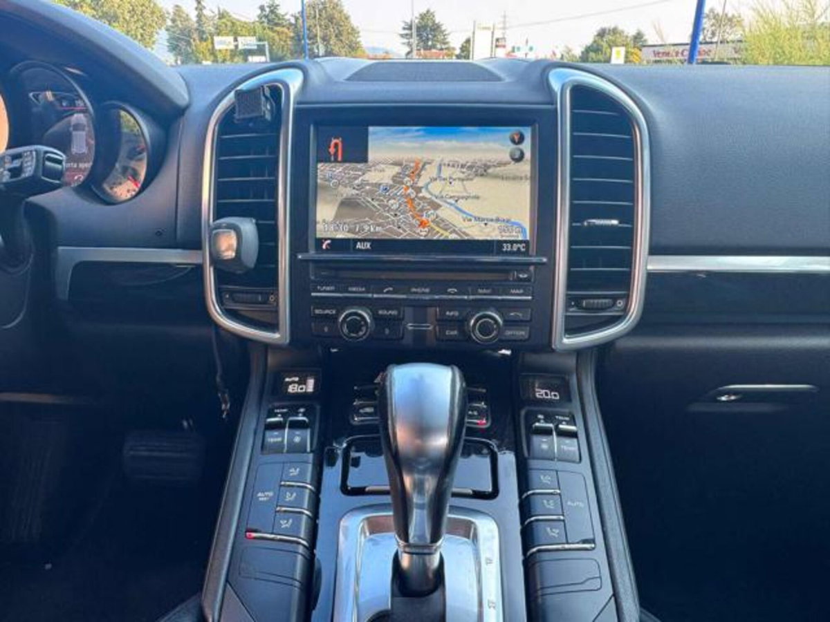 Porsche Cayenne 3.0 Diesel (14)