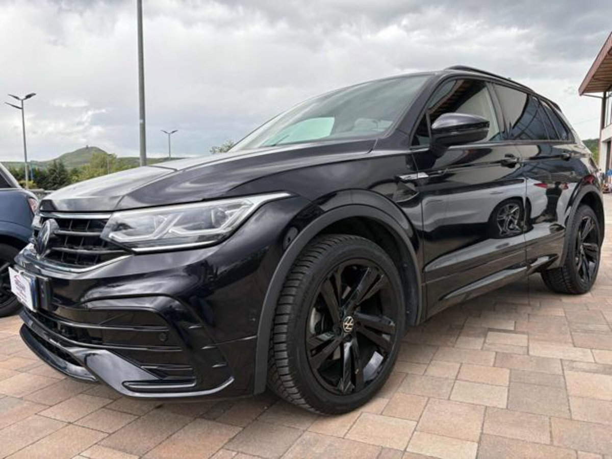 Volkswagen Tiguan 2.0 tdi R-Line 150cv dsg
