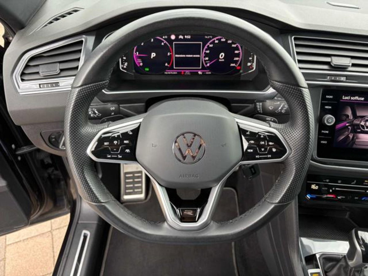 Volkswagen Tiguan 2.0 tdi R-Line 150cv dsg (14)
