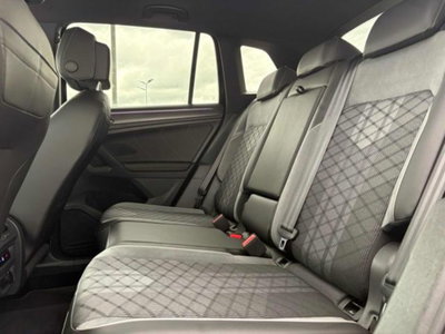 Volkswagen Tiguan 2.0 tdi R-Line 150cv dsg (19)