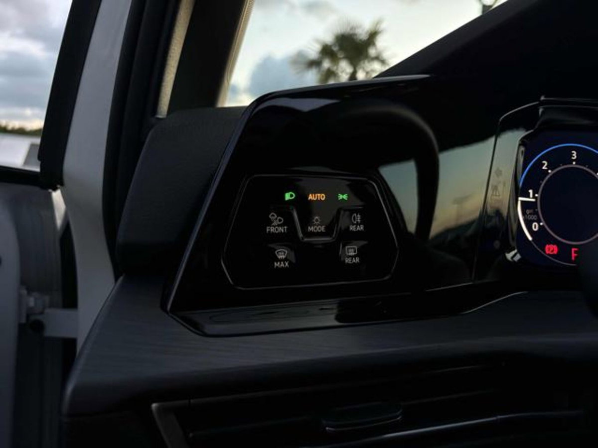 Volkswagen Golf Variant 2.0 TDI SCR DSG Style (20)