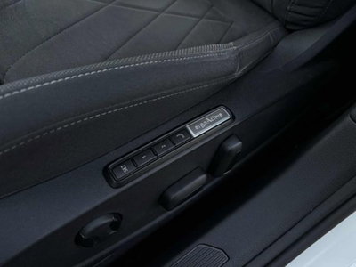 Volkswagen Golf Variant 2.0 TDI SCR DSG Style (9)