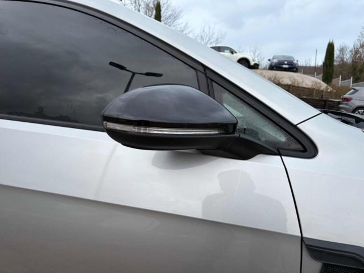 Volkswagen Golf 1.6 TDI DPF 5p. BlueMotion (7)