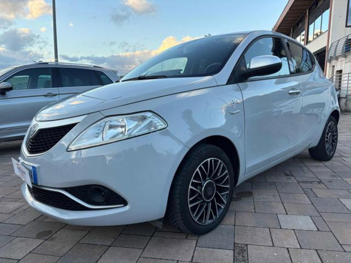 Lancia Ypsilon 1.3 MJT 16V 95 CV 5 porte S&S Mya