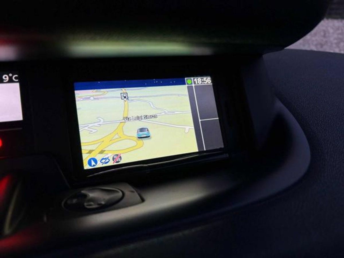 Renault Scenic E-Tech Electric 1.5 dCi 110CV Luxe (10)