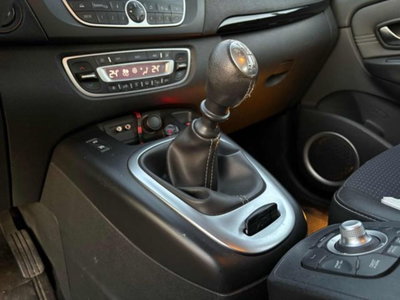 Renault Scenic E-Tech Electric 1.5 dCi 110CV Luxe (8)