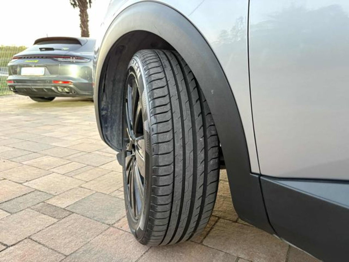 Peugeot 3008 BlueHDi 130 S&S EAT8 GT Pack (16)