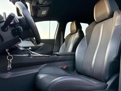 Peugeot 3008 BlueHDi 130 S&S EAT8 GT Pack (7)