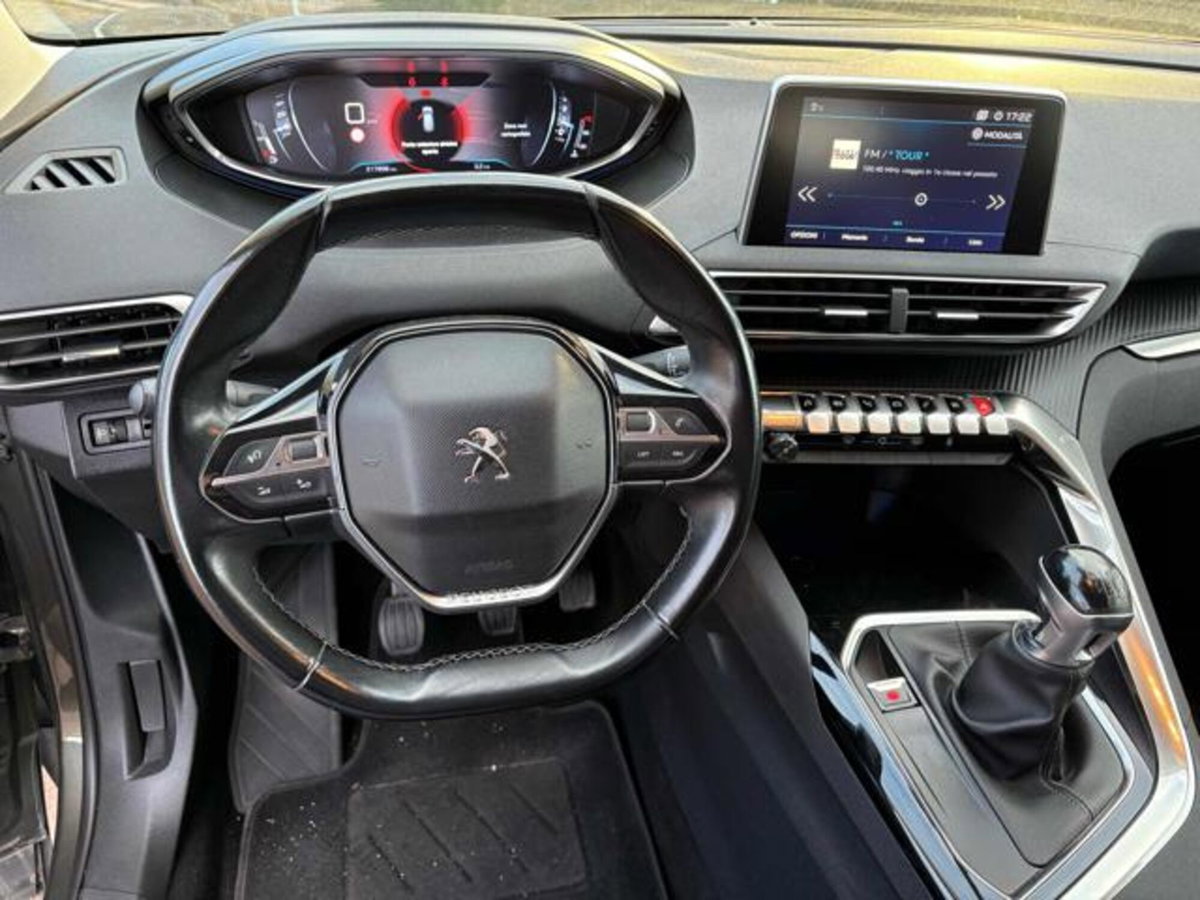 Peugeot 3008 BlueHDi 120 S&S Business (9)