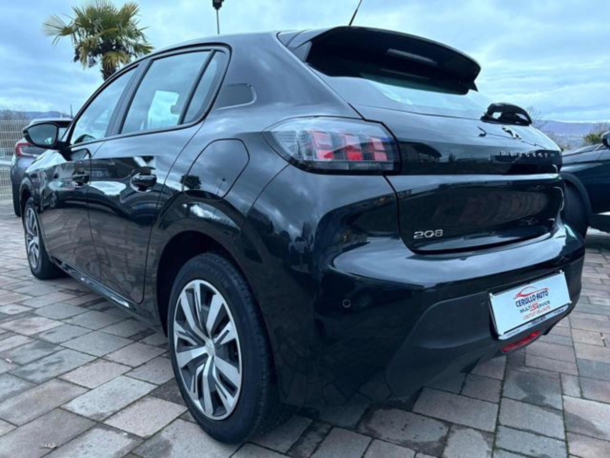 Peugeot 208 BlueHDi 100 Stop&Start 5 porte GT (4)