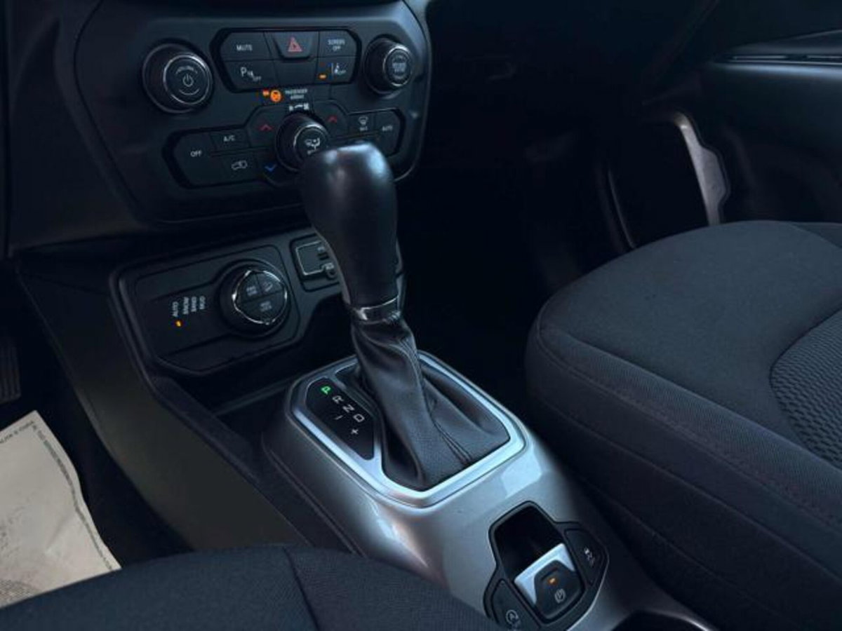 Jeep Renegade 2.0 Mjt 140CV 4WD Active Drive Low Limited (8)
