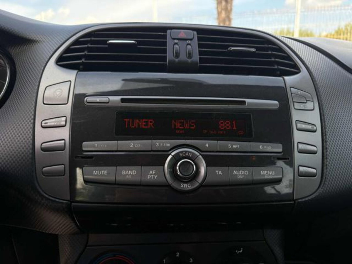 Fiat Bravo 1.6 MJT 120 CV DPF Emotion (10)