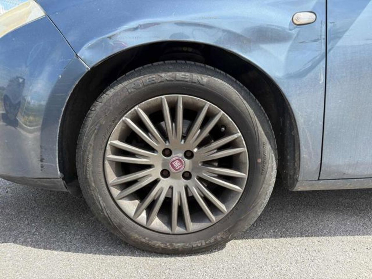 Fiat Bravo 1.6 MJT 120 CV DPF Emotion (5)