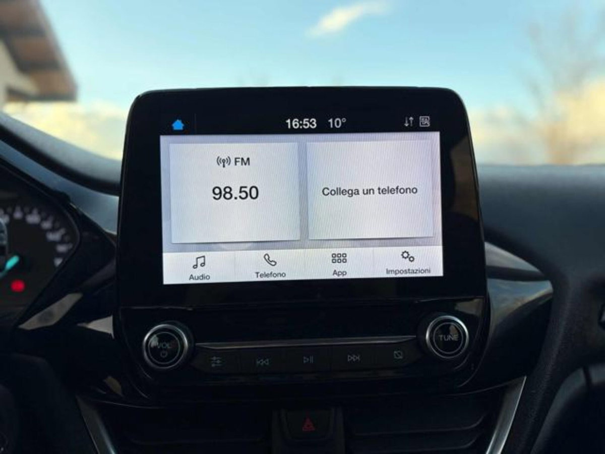 Ford Fiesta 1.1 75 CV 5 porte Plus (10)