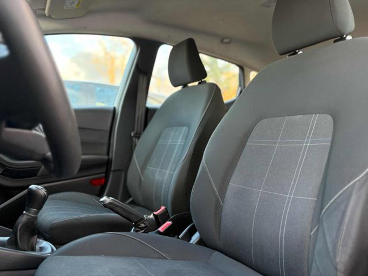 Ford Fiesta 1.1 75 CV 5 porte Plus (6)