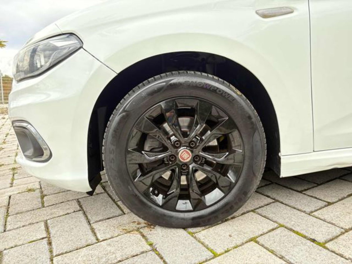 Fiat Tipo Station Wagon Tipo 1.6 Mjt S&S SW Lounge (6)