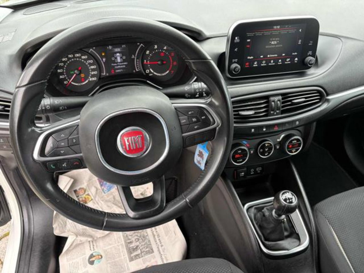 Fiat Tipo Station Wagon Tipo 1.6 Mjt S&S SW Lounge (9)