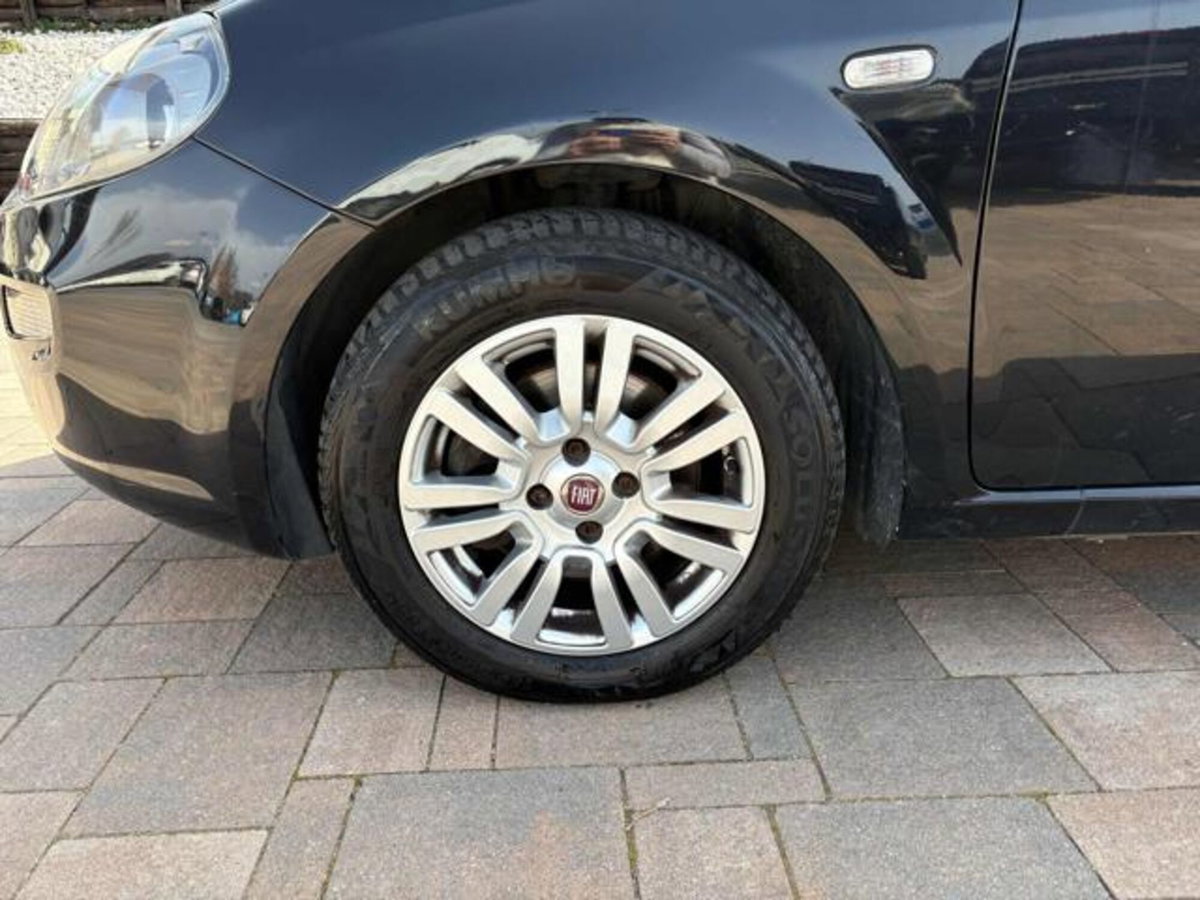 Fiat Punto 1.3 MJT II S&S 95 CV 5 porte Lounge (5)