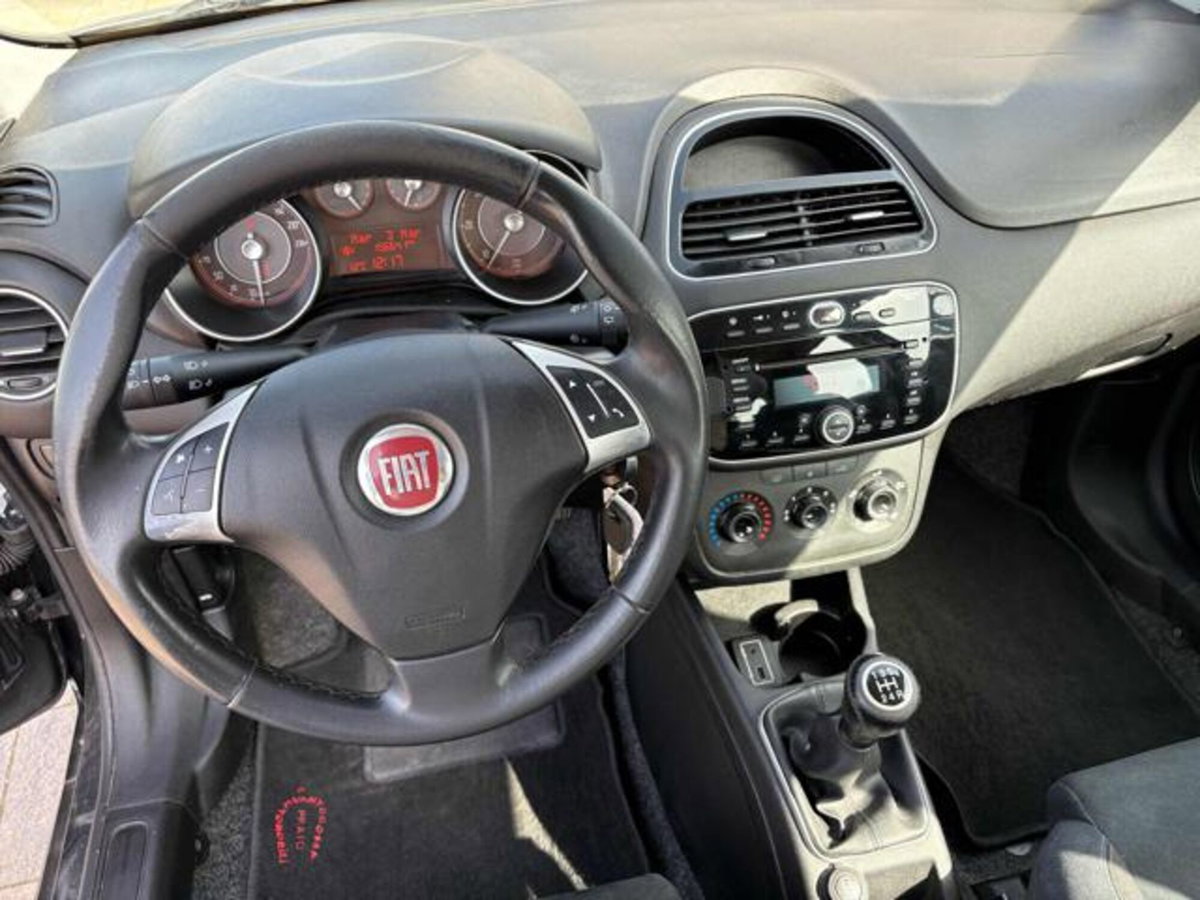 Fiat Punto 1.3 MJT II S&S 95 CV 5 porte Lounge (8)